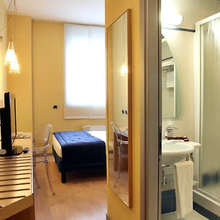 Hotel La Spezia Milan
