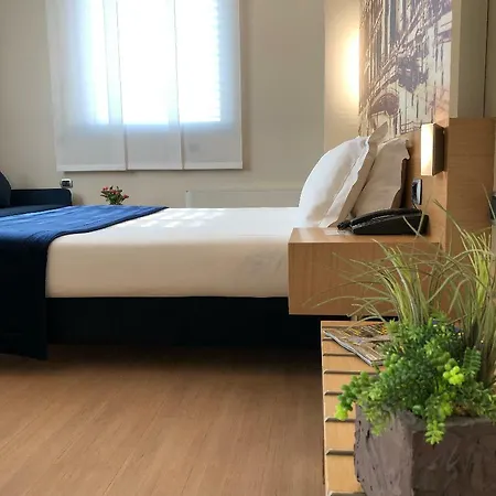La Spezia ホテル 4*